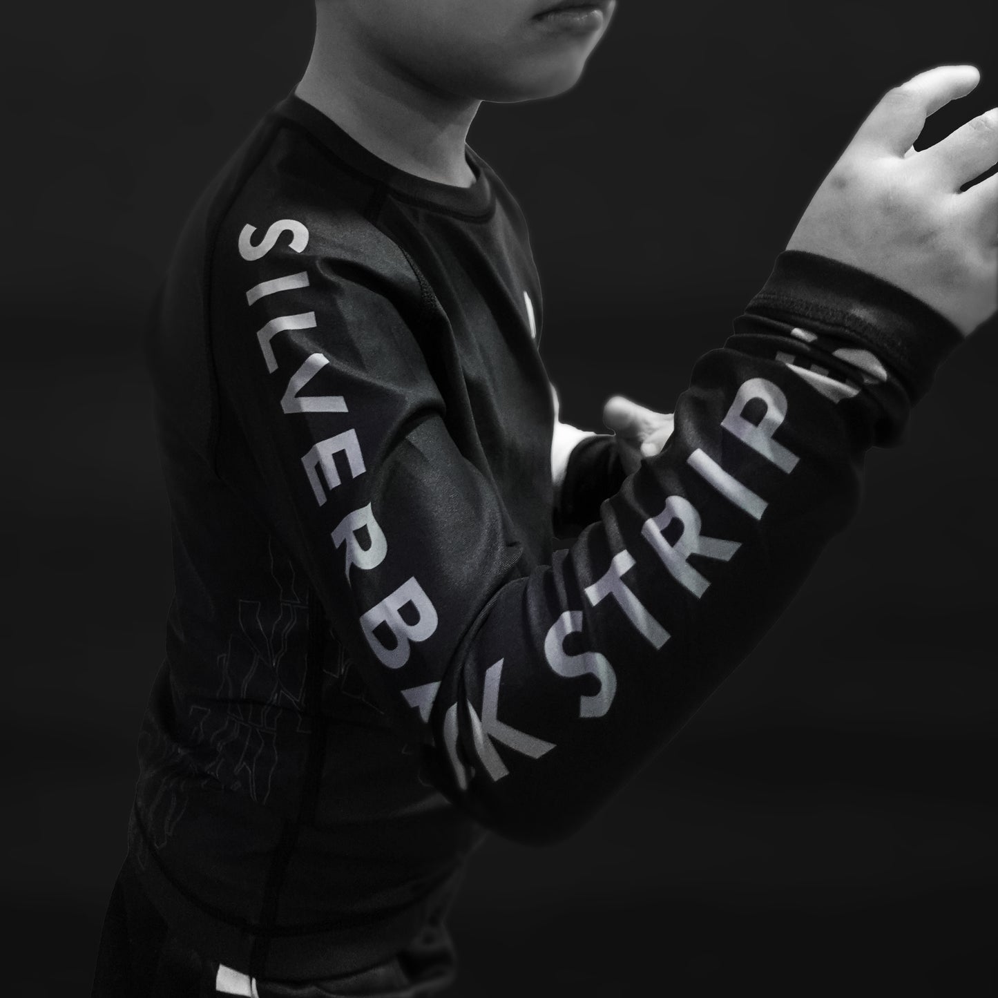 Silverback Kids Black & White Long Sleeve Rash Guard V.3