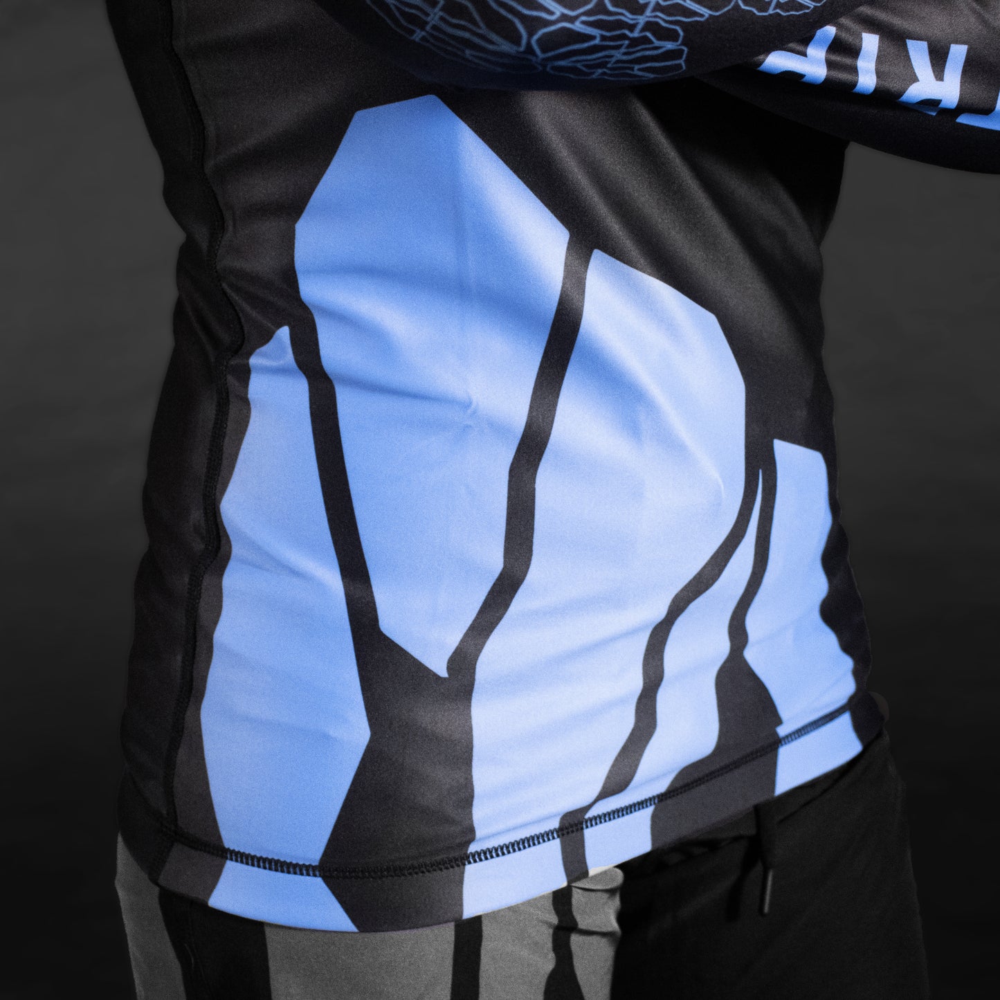 Silverback Black & Blue Long Sleeve Rash Guard V.1